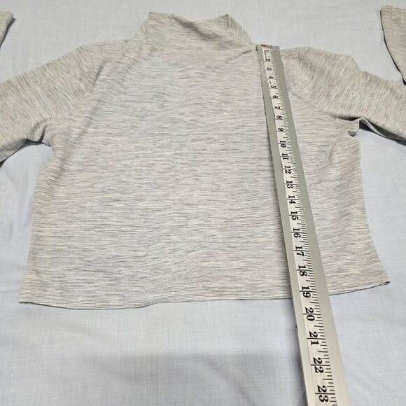 Lululemon All Aligned Mock Neck Long Sleeve Shirt Women Size 14 Gray Pinstriped - Picture 7 of 11
